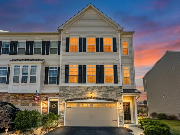 209 Eagle Dr, Cranberry Township, PA 16066