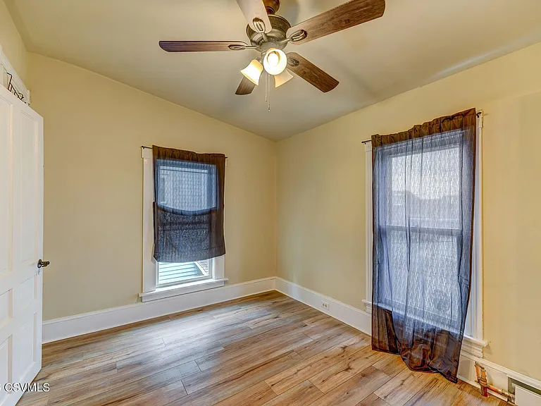 148 Bloom St — Photo 27
