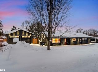 23 Leisure Ct, Severn, ON L0K1E0