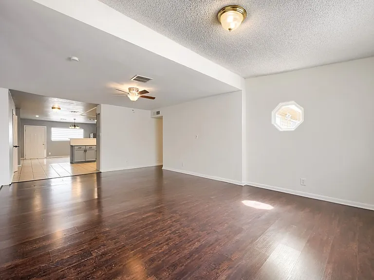 6512 Evergreen Ave — Photo 5