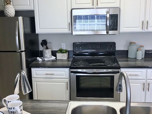 Take advantage of our premium renovation package in select homes and enjoy black-fusion counter tops in your updated kitchen. Your culinary endeavors just got a chic makeover!