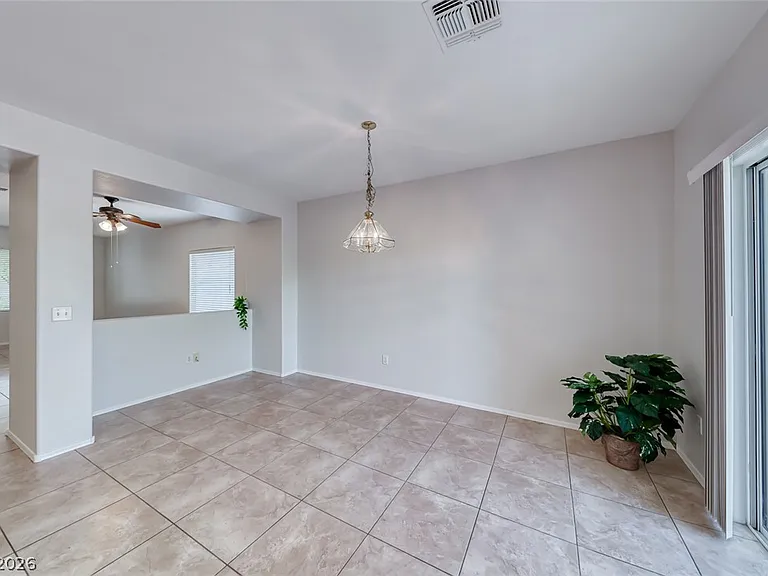 2343 Schaeffer Hills Dr — Photo 15