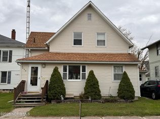 408 S Monroe St, Montpelier, OH 43543