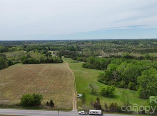6377 Highway 52 Hwy N, Cheraw, SC 29520