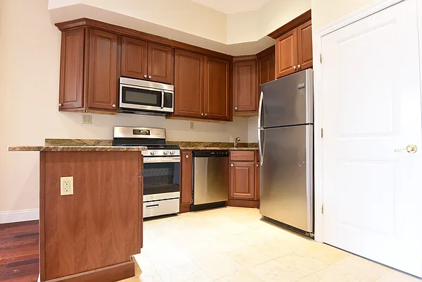 Rented by Brick&Mortar | media 31