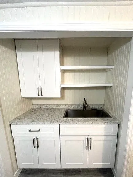 2376 Case Ln #B — Photo 5
