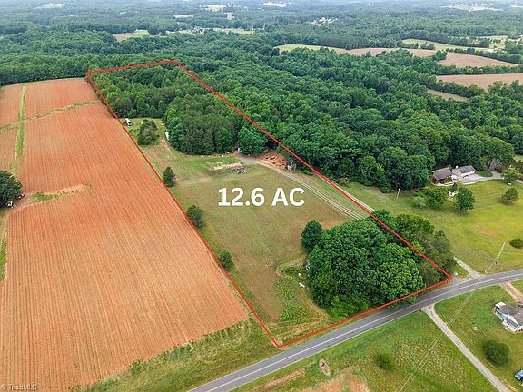 3rd image of 2025 Lace Knoll Rd