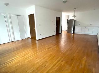 6207 Eliot Ave #2B, Middle Village, NY 11379