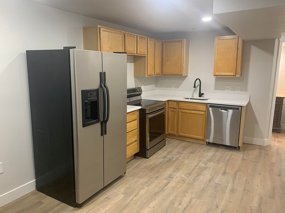 1st image of 6081 W Castle Park Ln #1