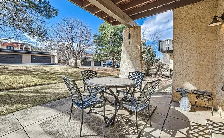 2 bed, 1628 sqft, $2,100 — Photo 2