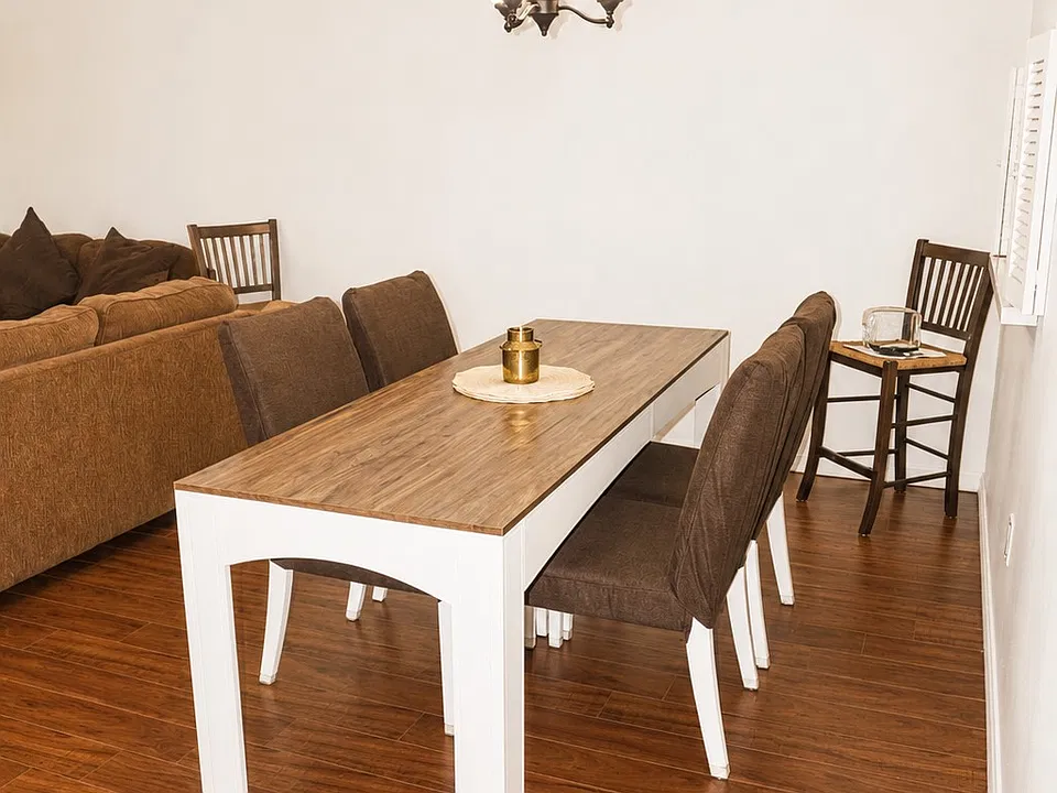 Dining Area (1)_07272026