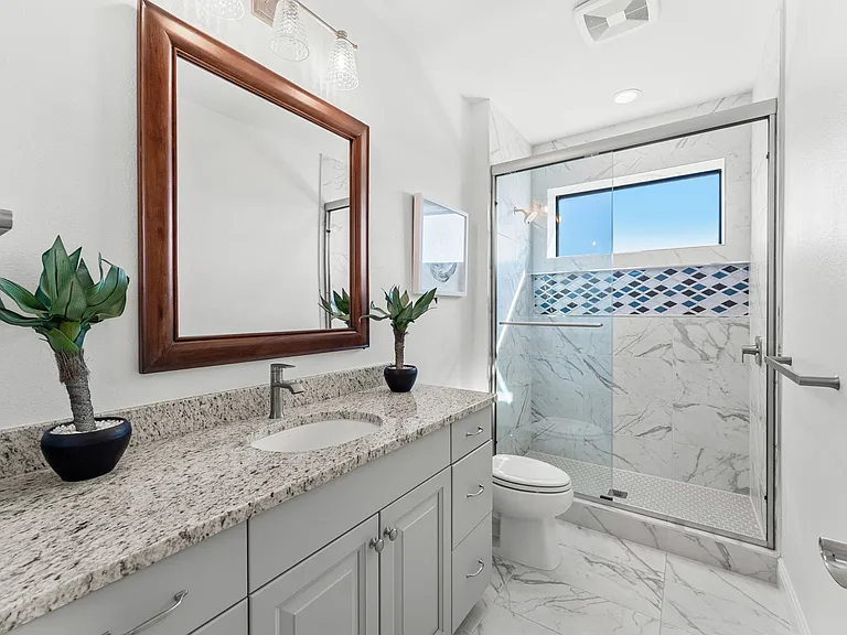 3638 Lake Adelaide Pl — Photo 27