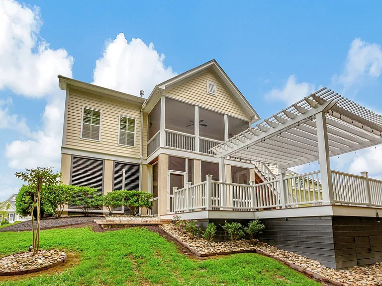 258 Silver Cypress Cir — Photo 43