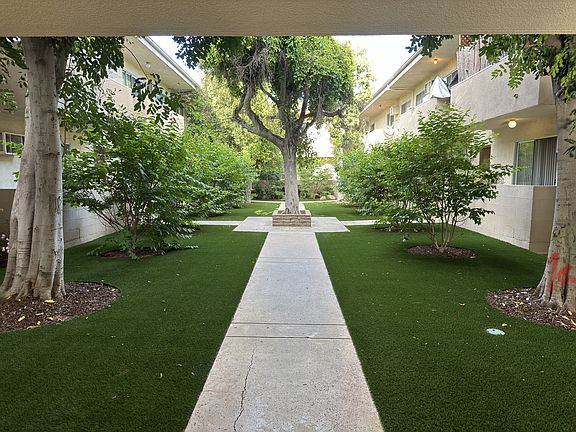 3rd image of 5292 Newcastle Ave #15