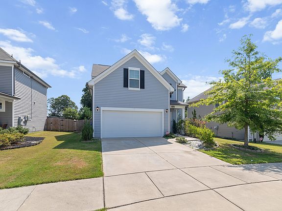 2nd image of 404 Avery Glenn Way