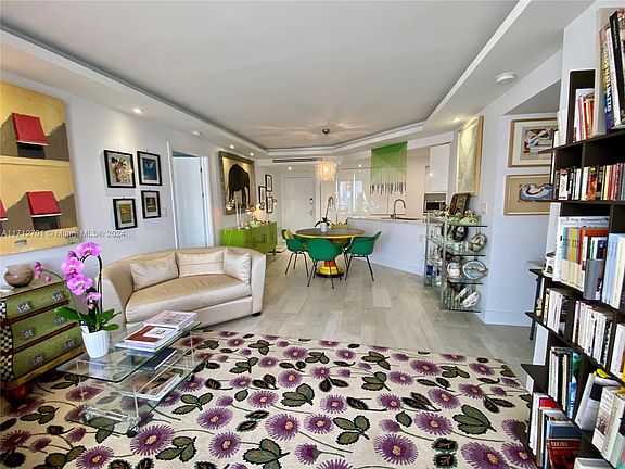 3rd image of 1900 Sunset Harbour Dr Suite 1212