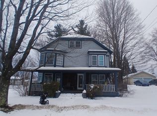 233 Main St, North Troy, VT 05859