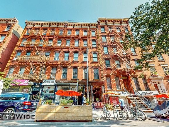 5th image of 307 E 90th St #2D