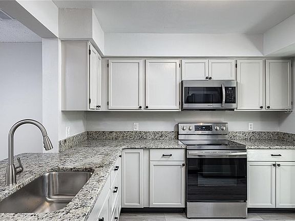 5th image of 14095 Trouville Dr