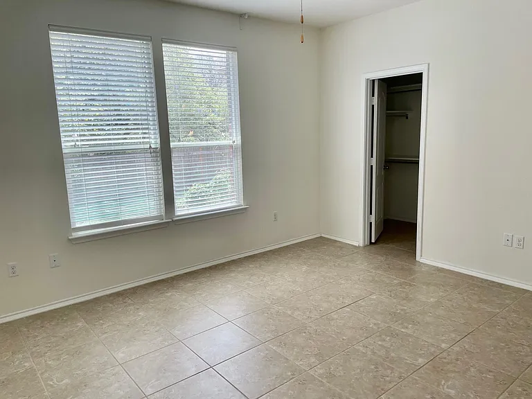 413 Hunters Hill Dr — Photo 21