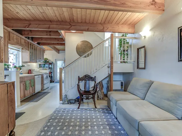 210 Orem St, Mount Shasta, CA 96067