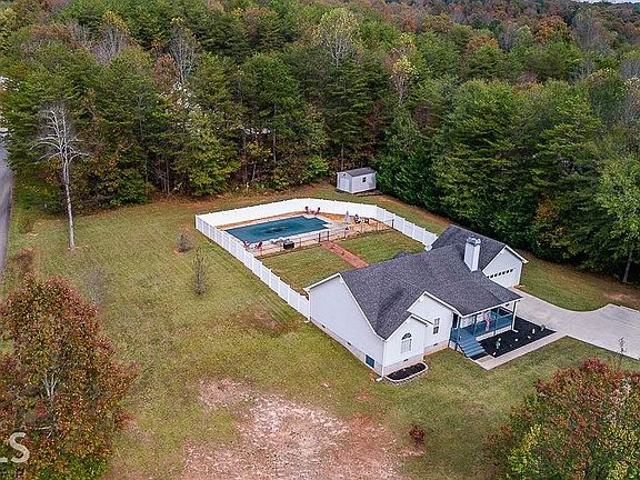 2nd image of 330 Grindstone Creek Dr