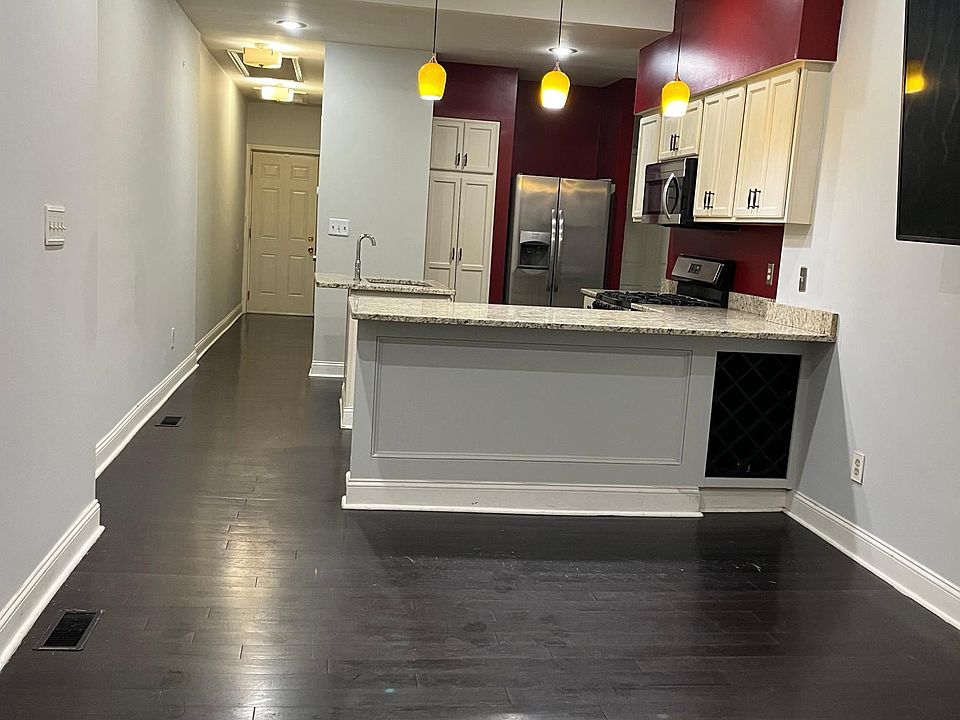 1st image of 333 W Girard Ave #1F