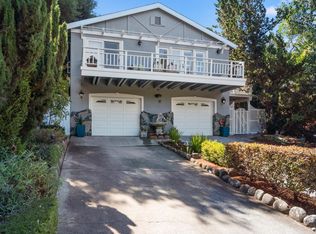10 Primrose Ln, San Carlos, CA 94070