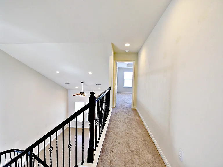 2304 Capra Ter — Photo 12