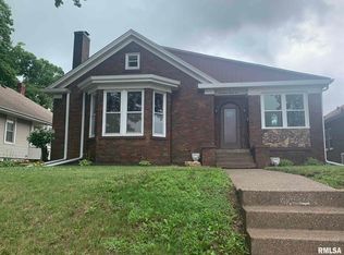 1736 W 12th St, Davenport, IA 52804