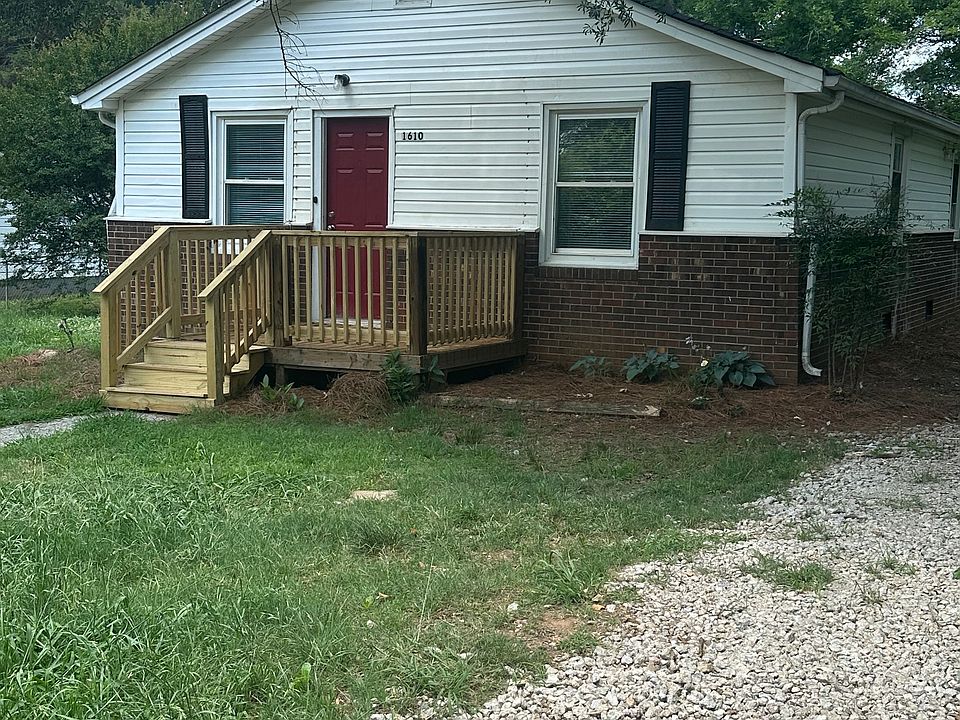 1st image of 1610 Warren Cir