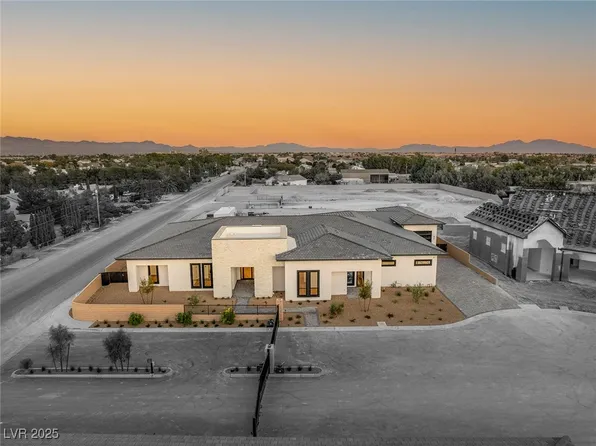 5855 Saint Ebbes Ct, Las Vegas, NV 89131