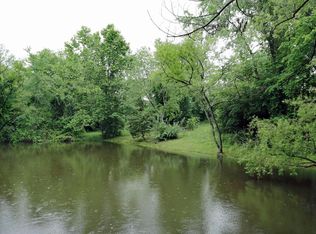 200 Pine Valley Rd, Berea, KY 40403