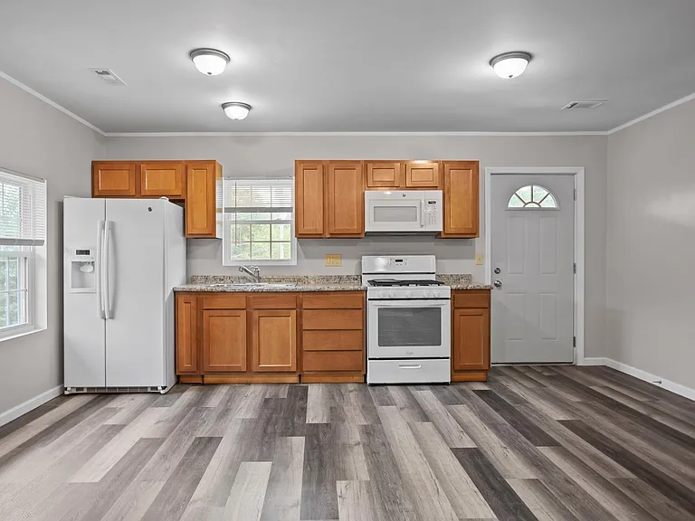 500 Jeffrey Ln #C — Photo 2