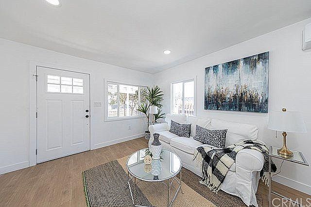 1st image of 8722 Orchard Ave