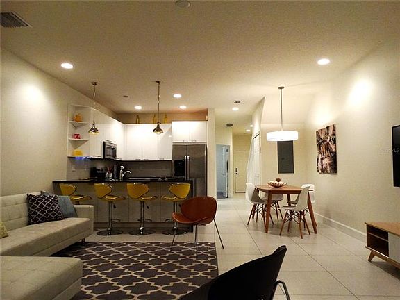 5th image of 1623 Retreat Cir