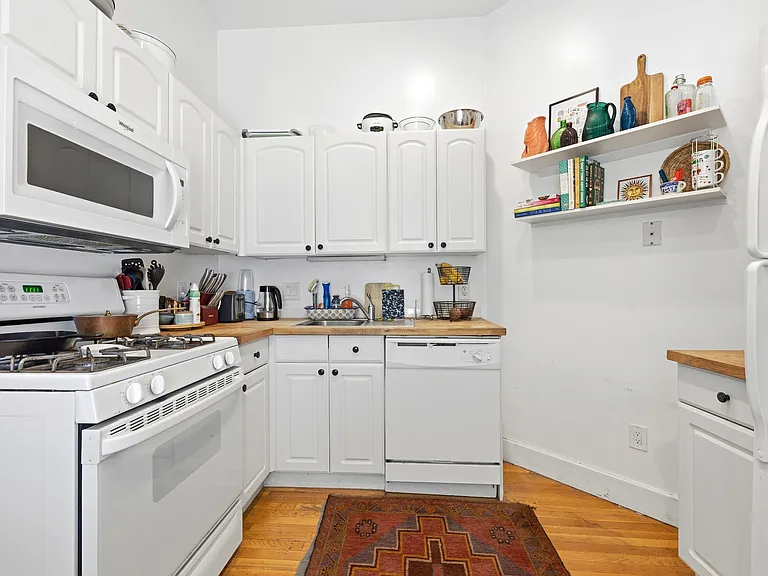 45 Rutland St #2 — Photo 7