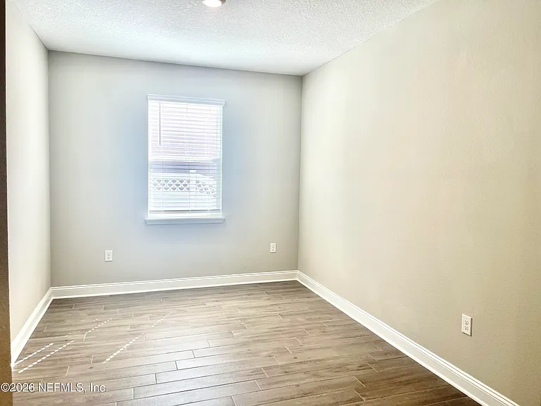 300 Thistleton Way — Photo 9