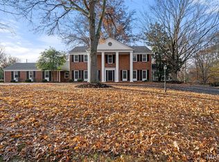 849 Bluespring Ln, Saint Louis, MO 63131