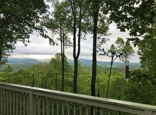 8 Vista Ln, Mills River, NC 28759