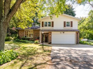 6582 Ryno Rd, Coloma, MI 49038