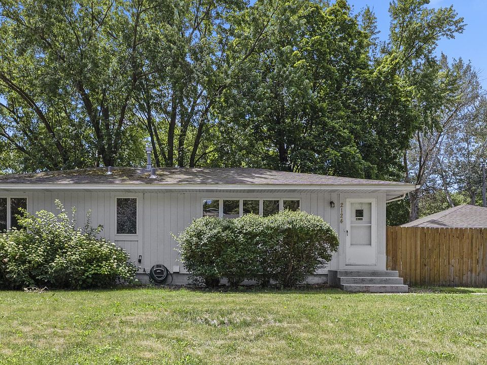 1st image of 2124 Sapphire Ln