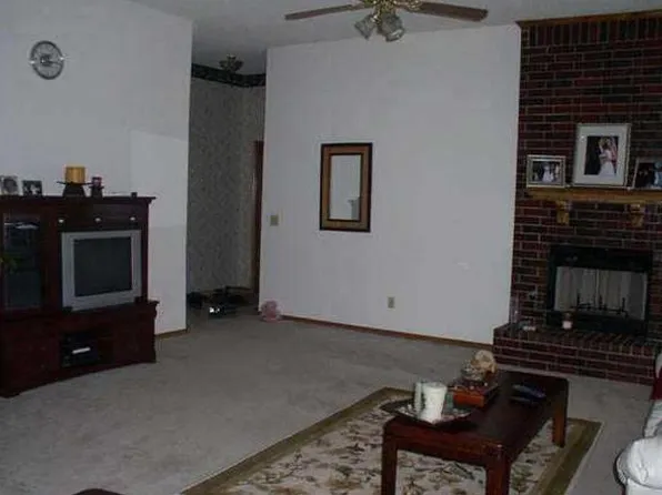 305 W Marrgate St, Yukon, OK