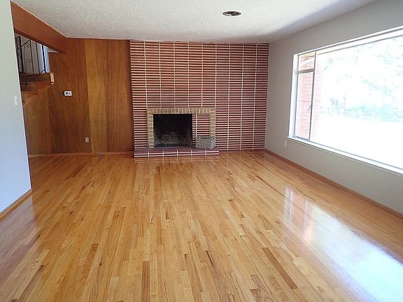 mid level living room
