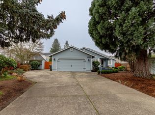 1690 Ridgley Blvd, Eugene, OR 97401