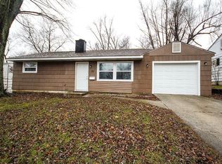 30 7th Dr, Decatur, IL 62521