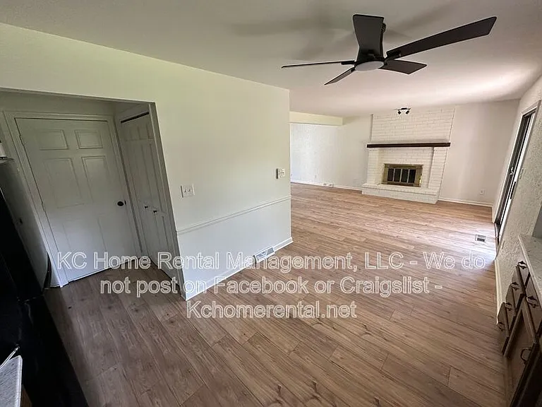 3870 SW Harbor Dr — Photo 8