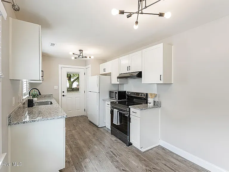 5009 Park Ave — Photo 3