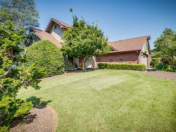 4th image of 219 Willowbend Ct