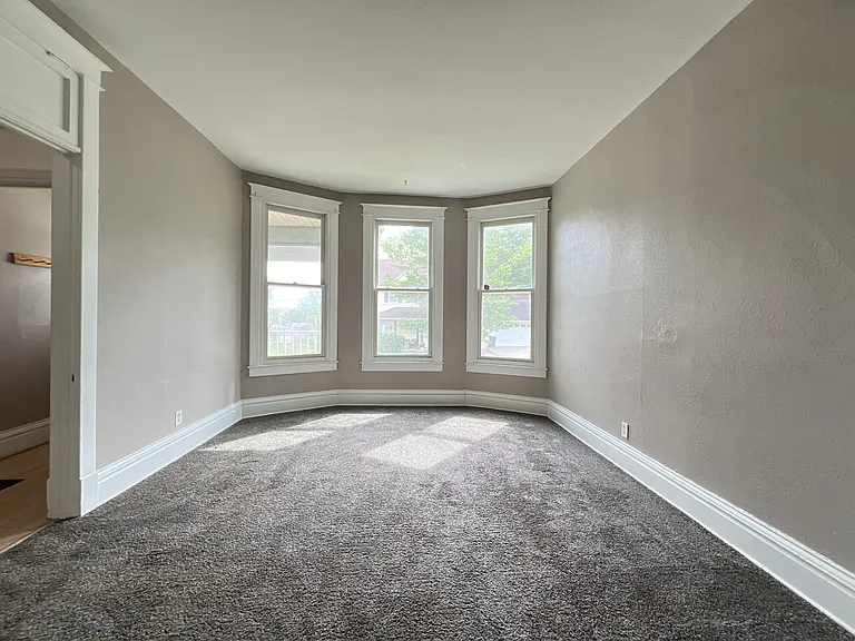 285 Cardiff St — Photo 3
